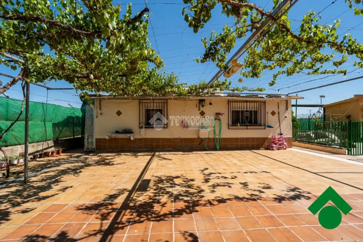 Vista exterior de Finca rústica en venta en Santa Fe con Aire acondicionado
