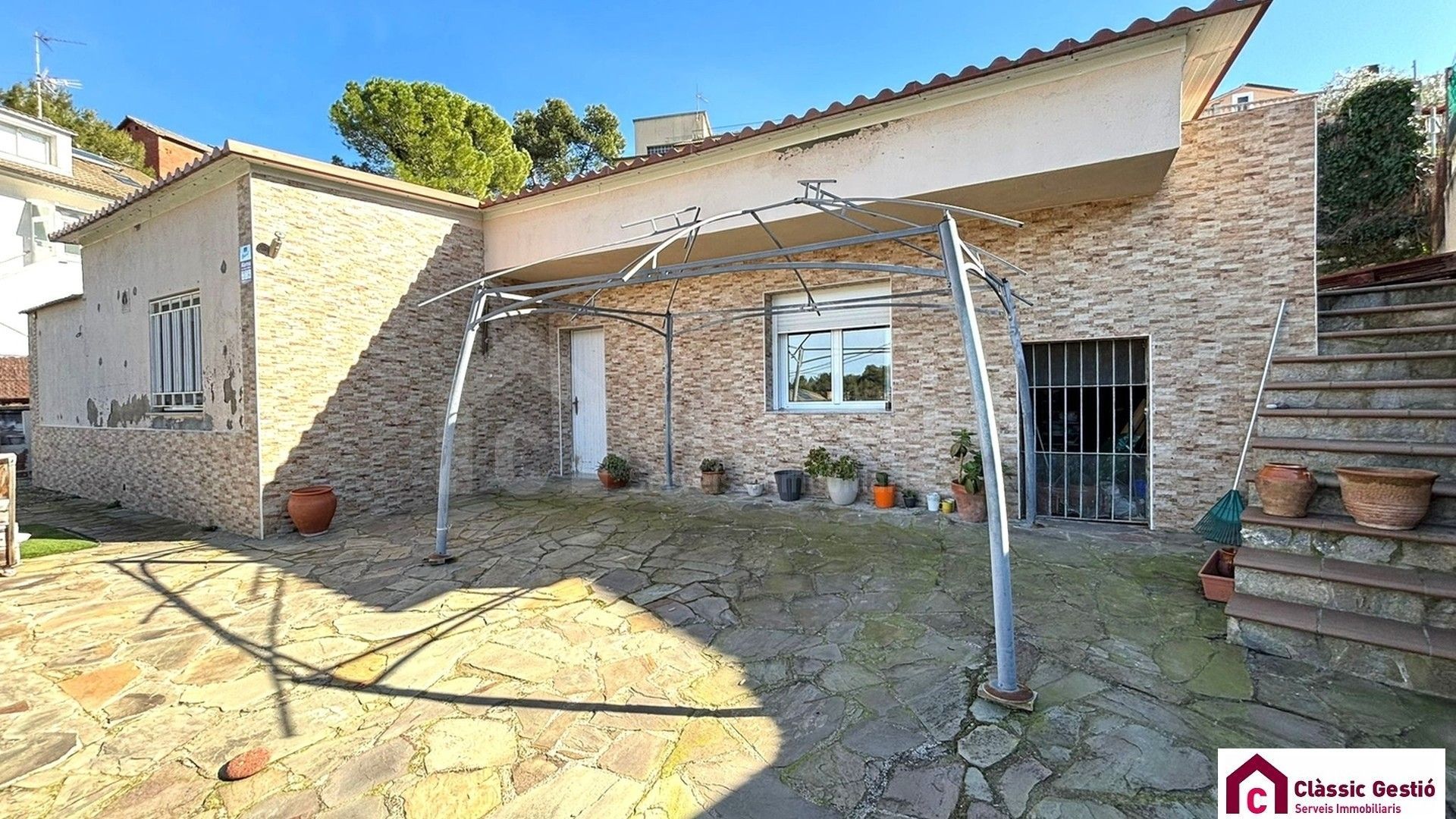 Casa adosada en venda a Vacarisses