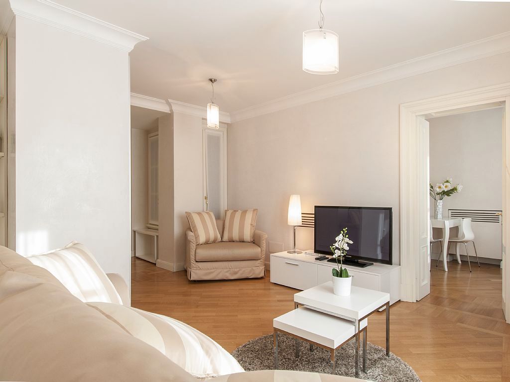 Sala d'estar de Pis de lloguer en  Madrid Capital amb Aire condicionat, Calefacció i Parquet