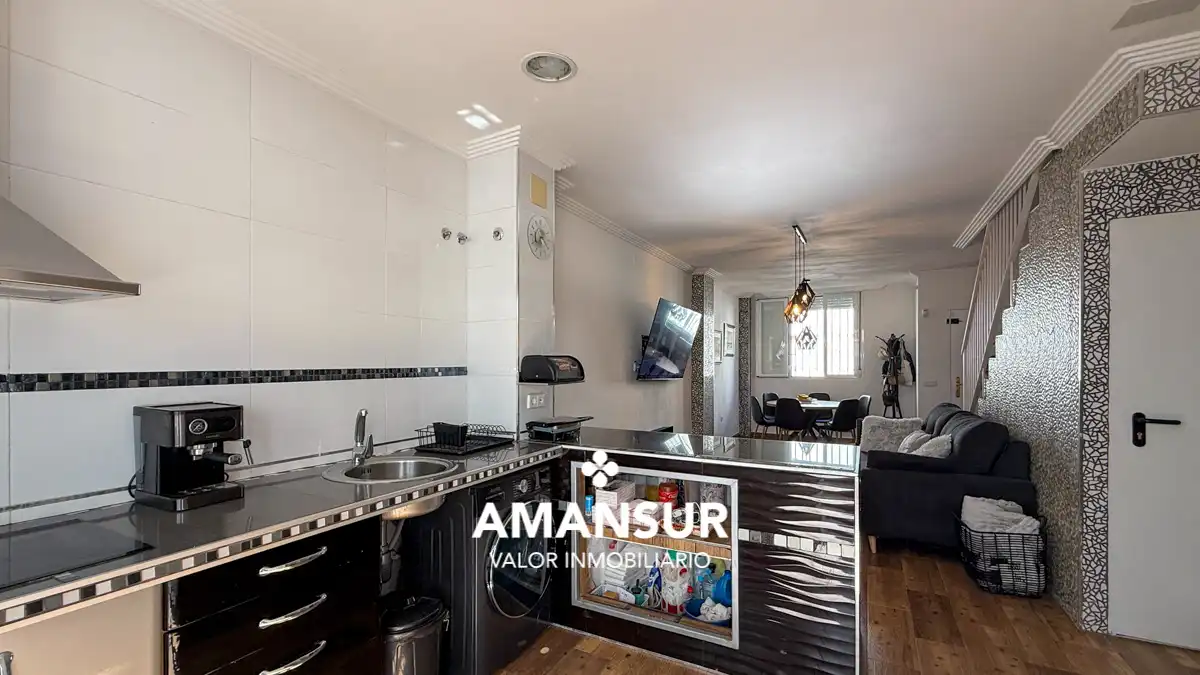 Cocina de Casa adosada en venta en Cartaya con Terraza y Alarma
