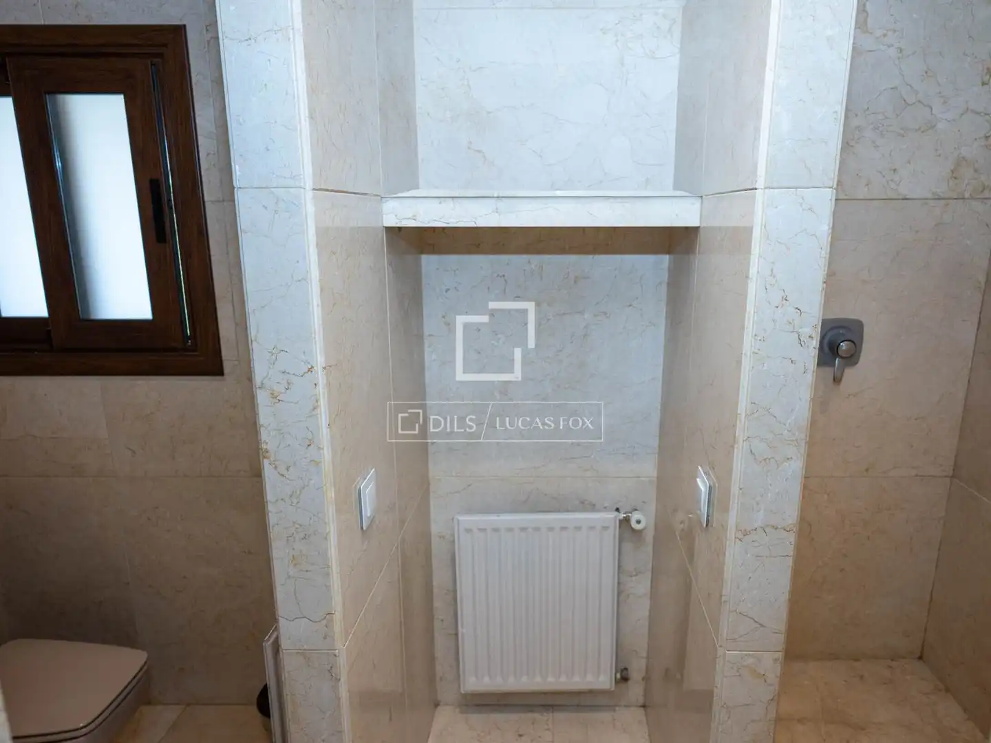 Bathroom of Houses for rent in Madrid  with Air Conditioner, Heating and Private garden