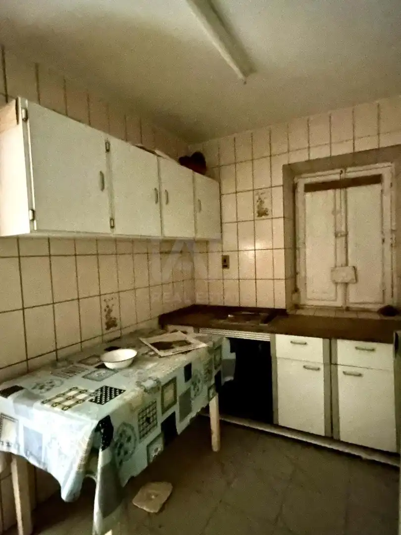 Cuina de Casa o xalet en venda en Santa Marina del Rey amb Calefacció