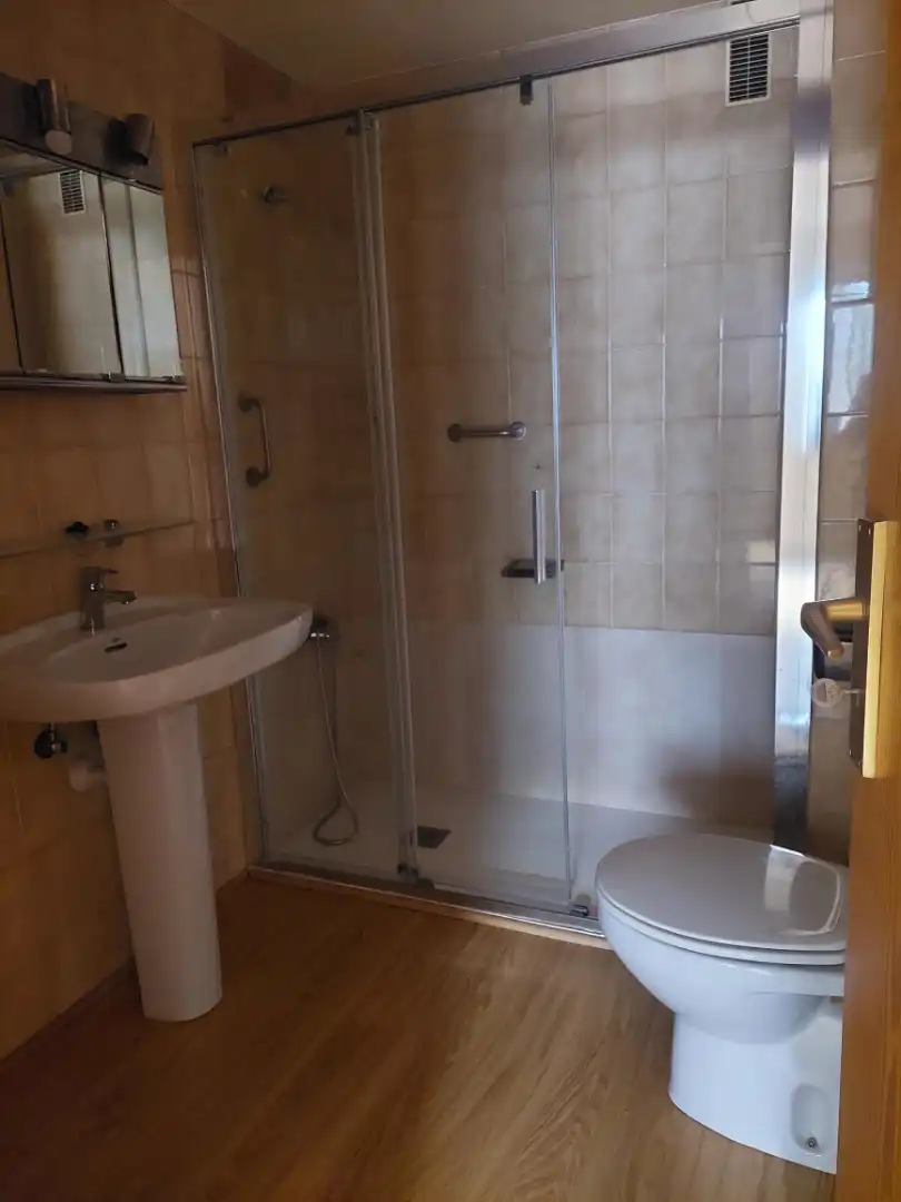Bathroom of Flat for sale in  Palma de Mallorca  with Heating and Balcony