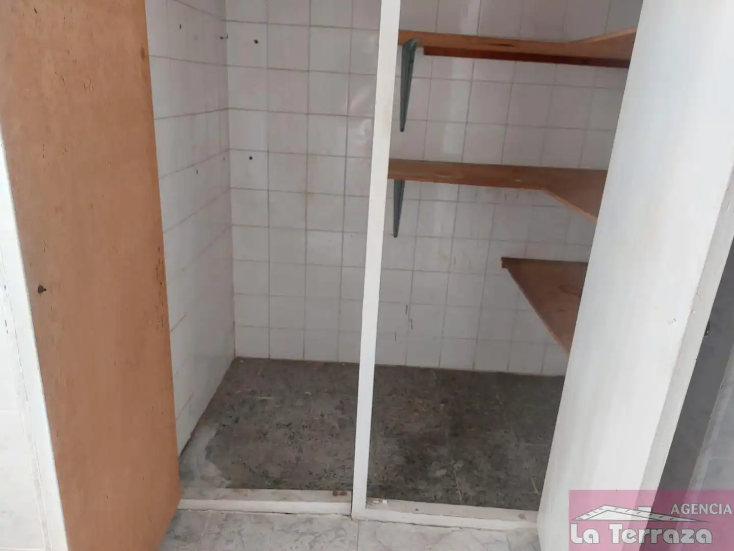 Bathroom of Flat for sale in Estepona Pueblo