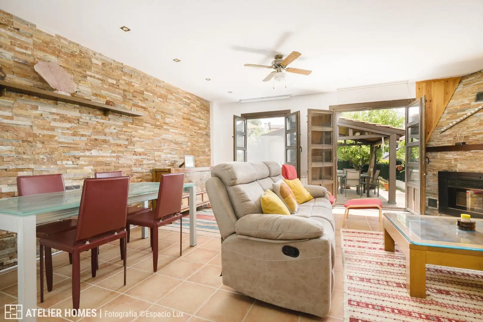 Sala de estar de Casa adosada en venta en Poblaciones norte