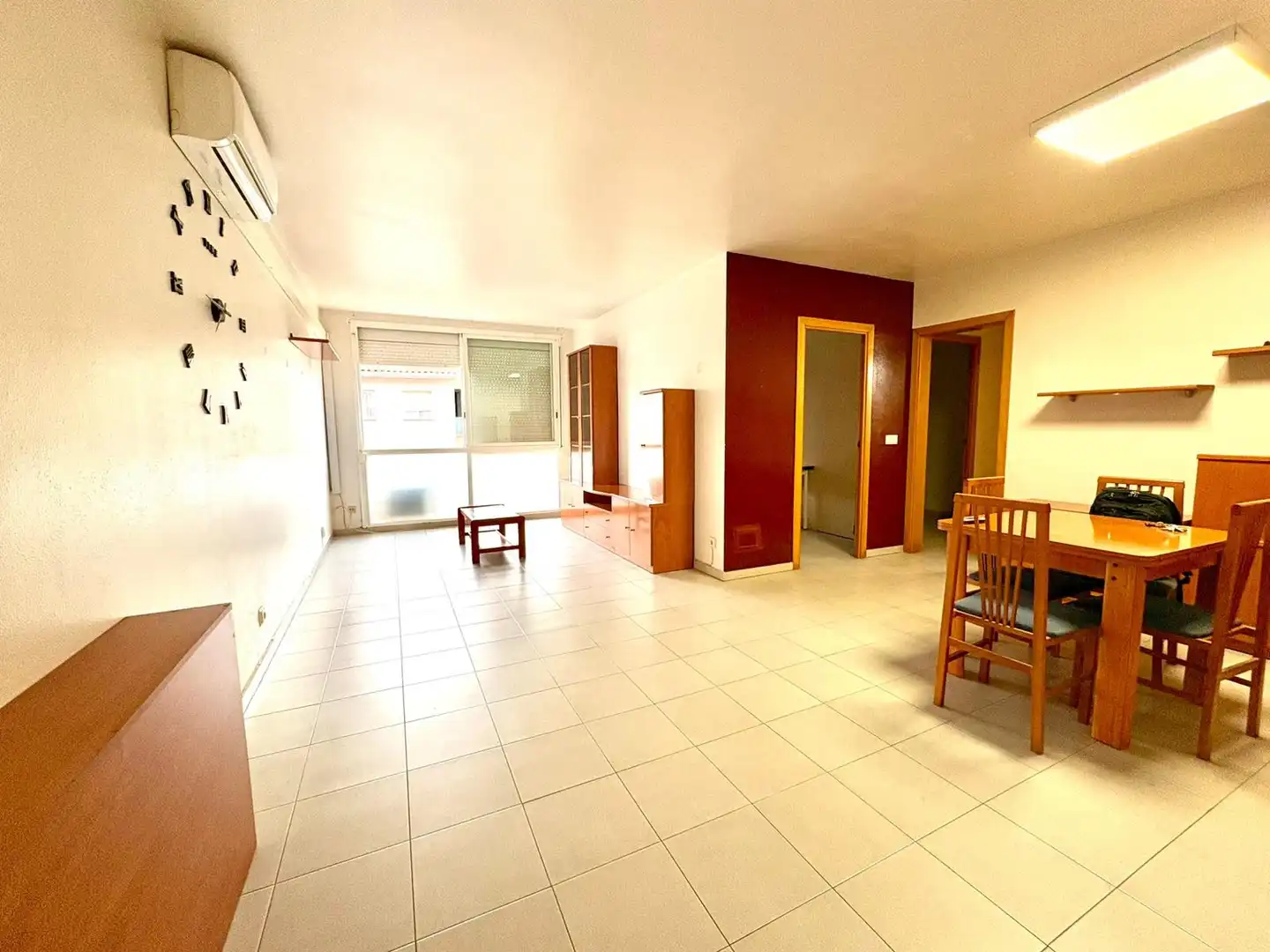 Außenansicht von Wohnung zum Verkauf in Terrassa mit Klimaanlage, Heizung und Möbliert