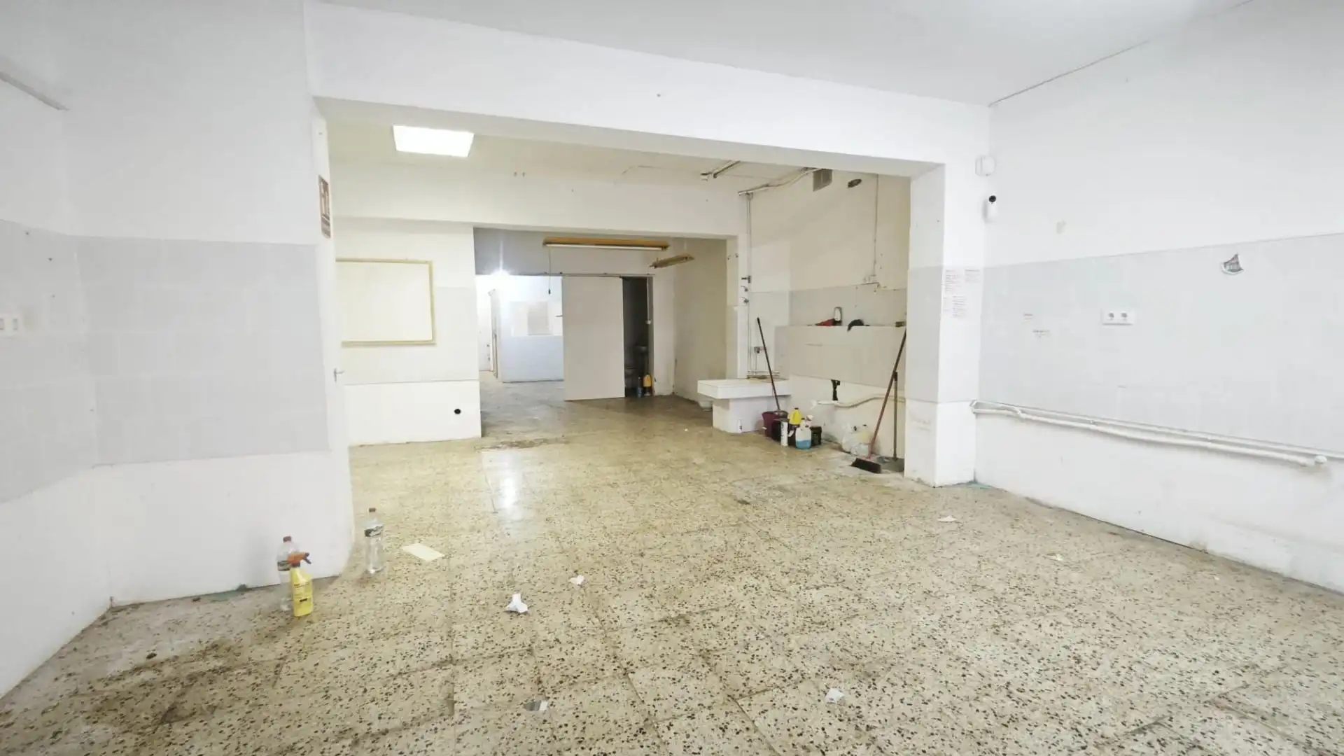 Local en venta en Carrer SALINAS, Vila de Gràcia