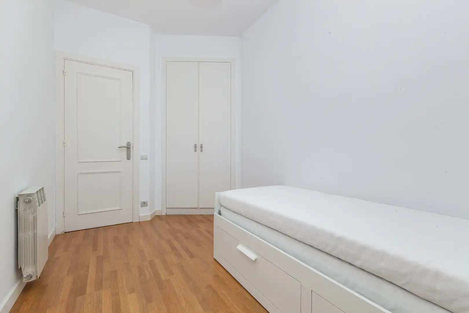 Wohnung zur Miete in Calle del Pisuerga, La Maternitat i Sant Ramon