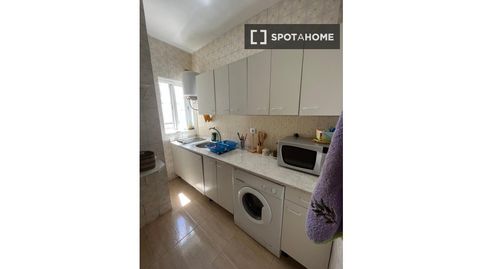 Foto 5 de Piso de alquiler en San Gil, Sevilla Capital