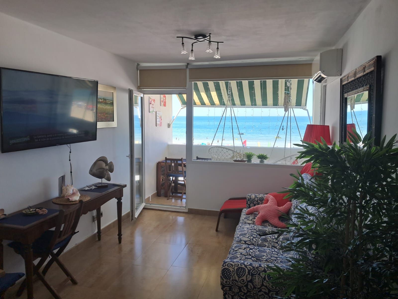 Living room of Apartment to rent in Almonte  with Air Conditioner, Terrace and Furnished