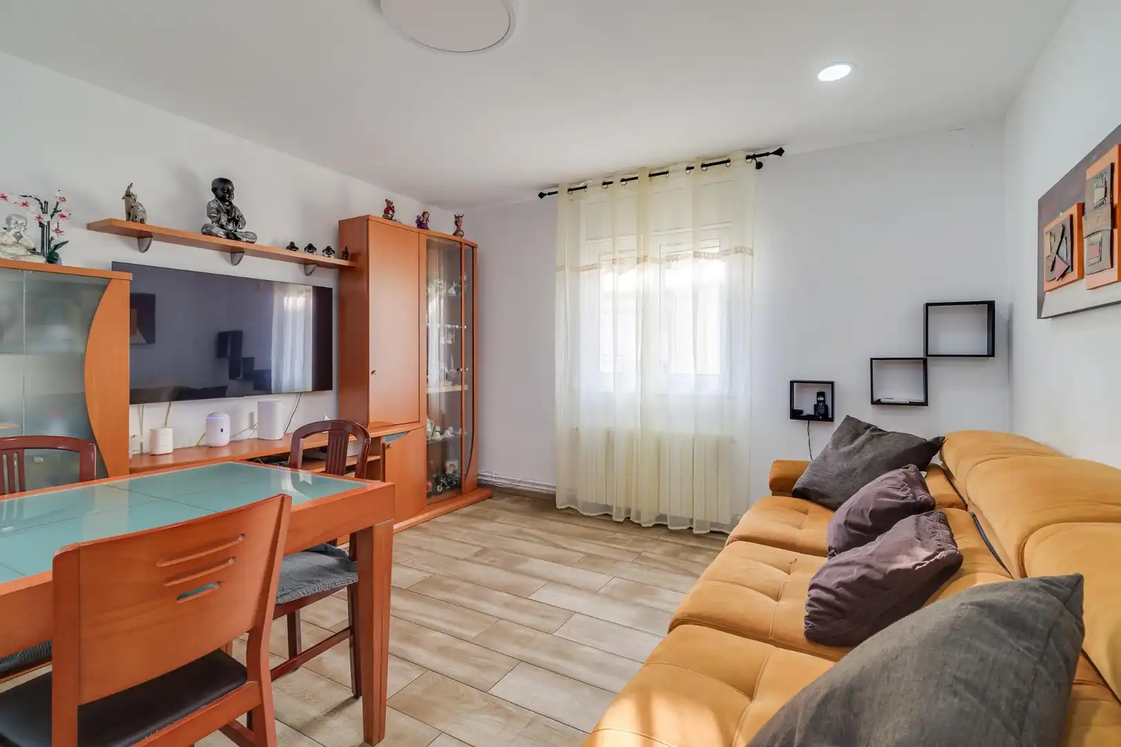 Sala d'estar de Pis en venda en Estruch - Eixample