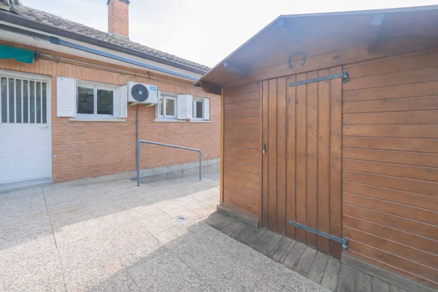 Exterior view of Houses for sale in Las Rozas de Madrid