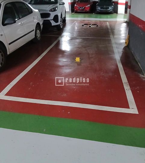 Foto 2 de Garaje en venta en El Cónsul - Ciudad Universitaria - El Romeral, Málaga Capital
