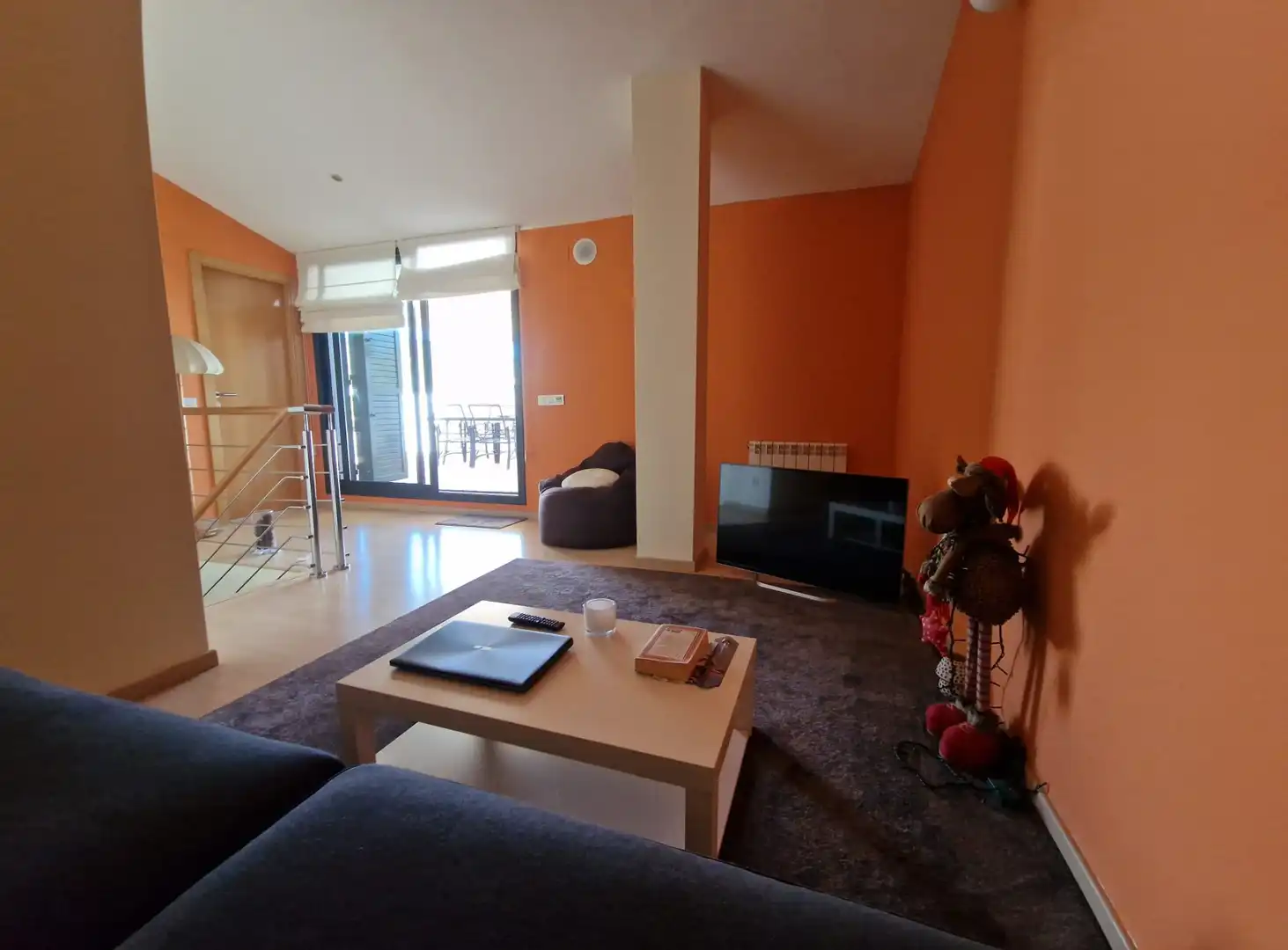 Sala de estar de Ático en venta en Sant Pere de Ribes con Aire acondicionado, Calefacción y Parquet
