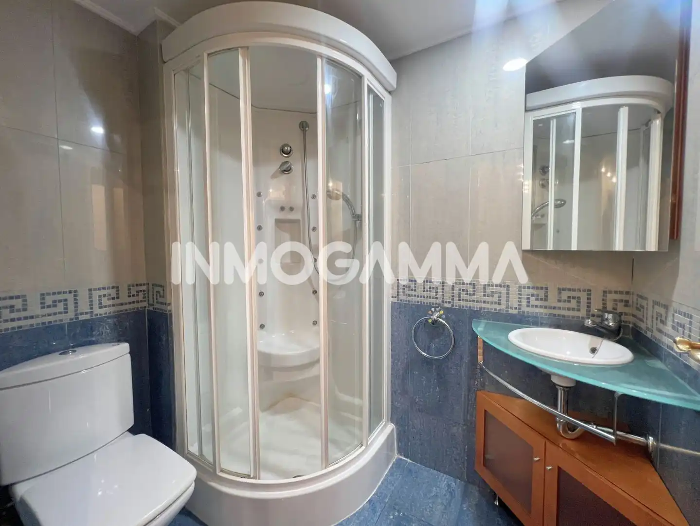 Baño de Piso en venta en Cullera con Aire acondicionado, Trastero y Balcón