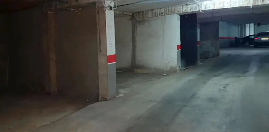Parkplatz von Garage zum Verkauf in Brihuega