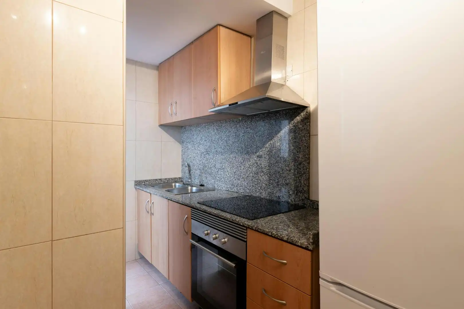 Kitchen of Flat for share in Valencia  with Heating, Furnished and Washing machine