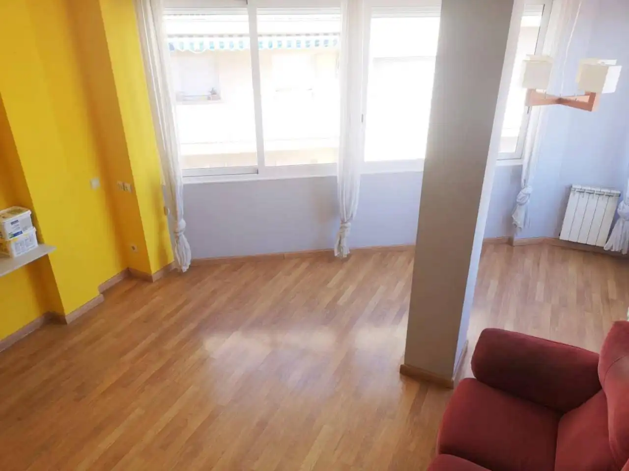 Sala de estar de Dúplex en venta en Sabadell con Calefacción, Parquet y Terraza