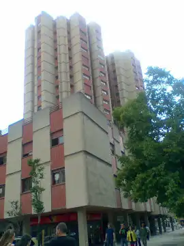 Außenansicht von Wohnungen zur Miete in  Pamplona / Iruña mit Heizung, Parkett und Terrasse