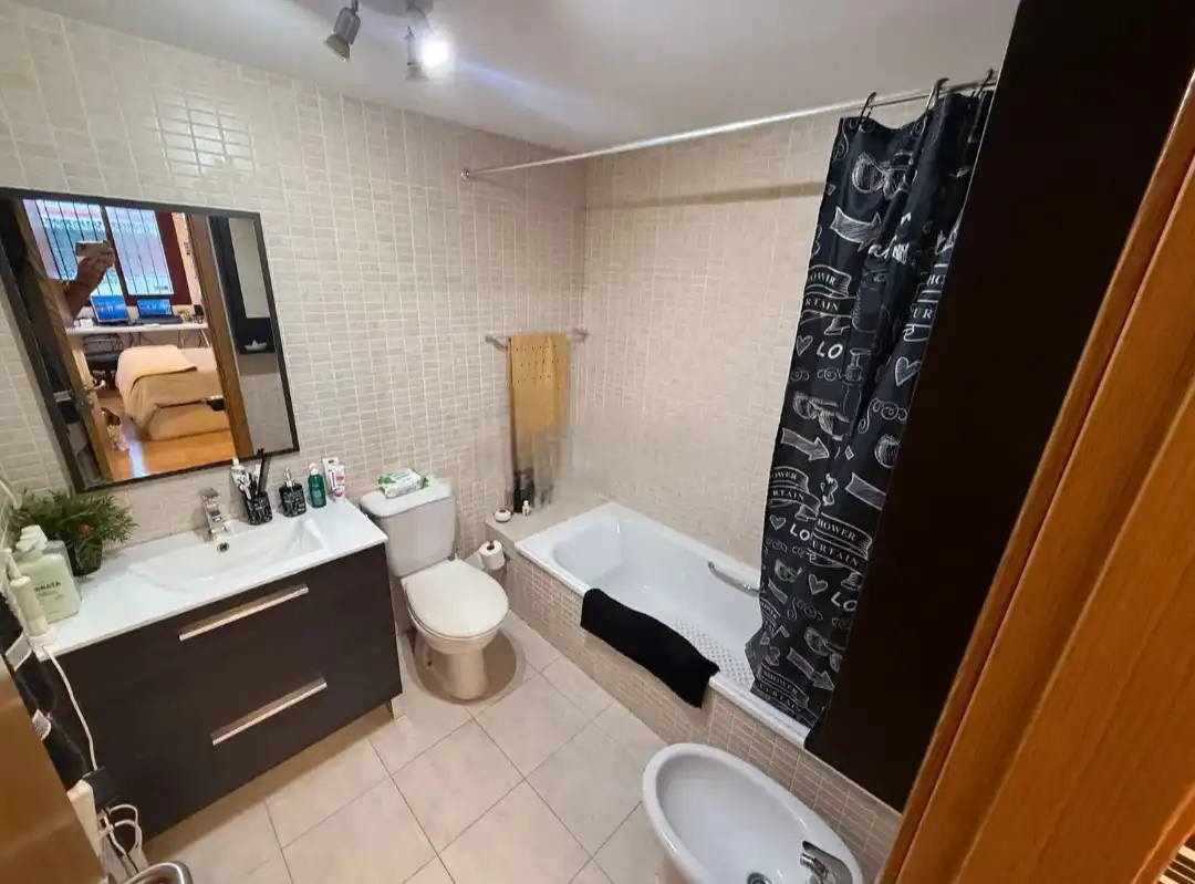 Baño de Planta baja en venta en Torremolinos con Terraza y Piscina