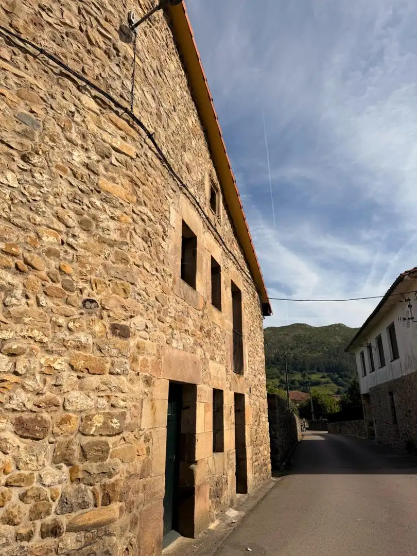 Exterior view of Houses for sale in San Felices de Buelna  with Heating, Private garden and Storage room