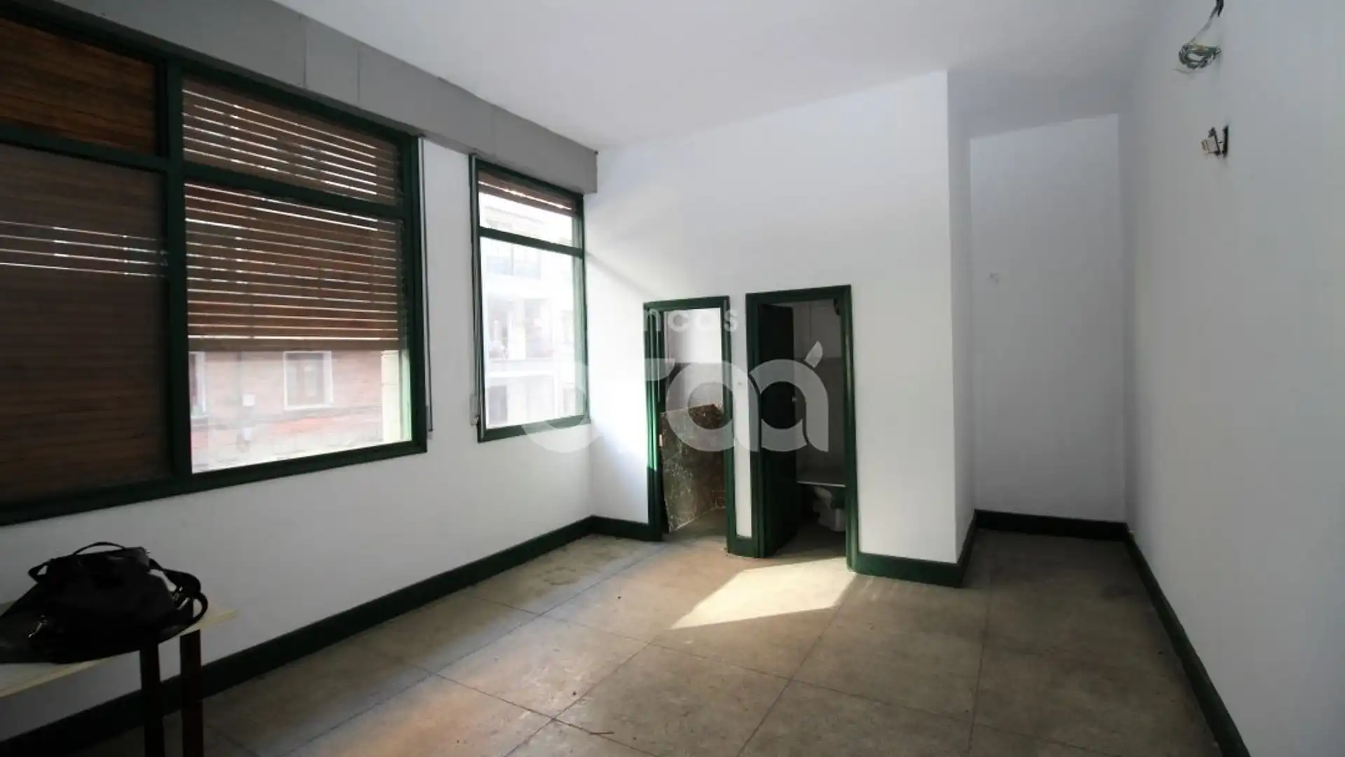 Local en venta en Santurtzi 