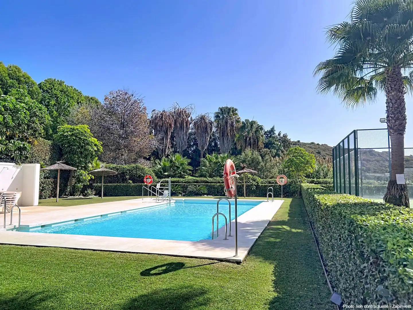 Piscina de Planta baja en venta en Casares con Aire acondicionado, Terraza y Piscina