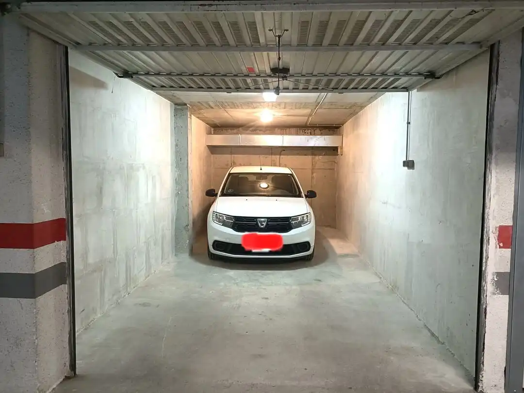 Aparcament de Garatge en venda en Entrambasaguas