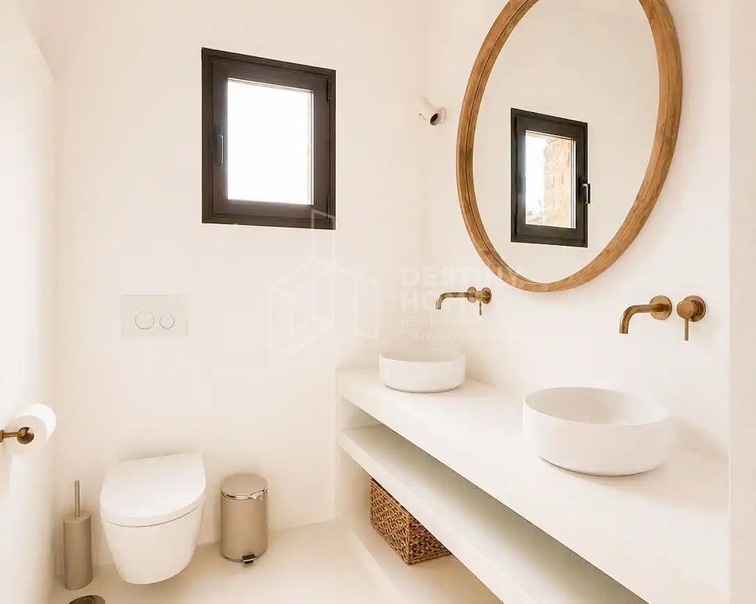 Baño de Casa o chalet en venta en La Oliva con Jardín privado, Terraza y Piscina