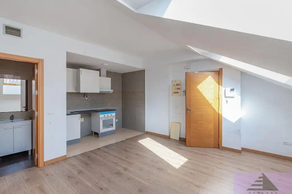 Kitchen of Flat for sale in Aranjuez  with Air Conditioner, Heating and Storage room
