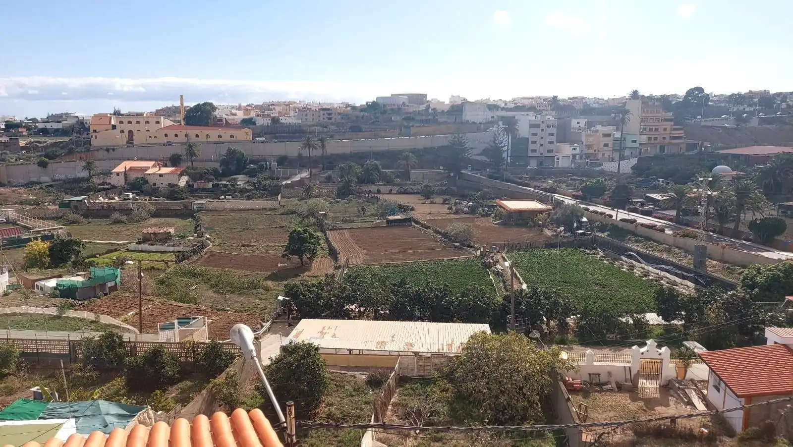 Study for rent in Telde  with Terrace and Furnished