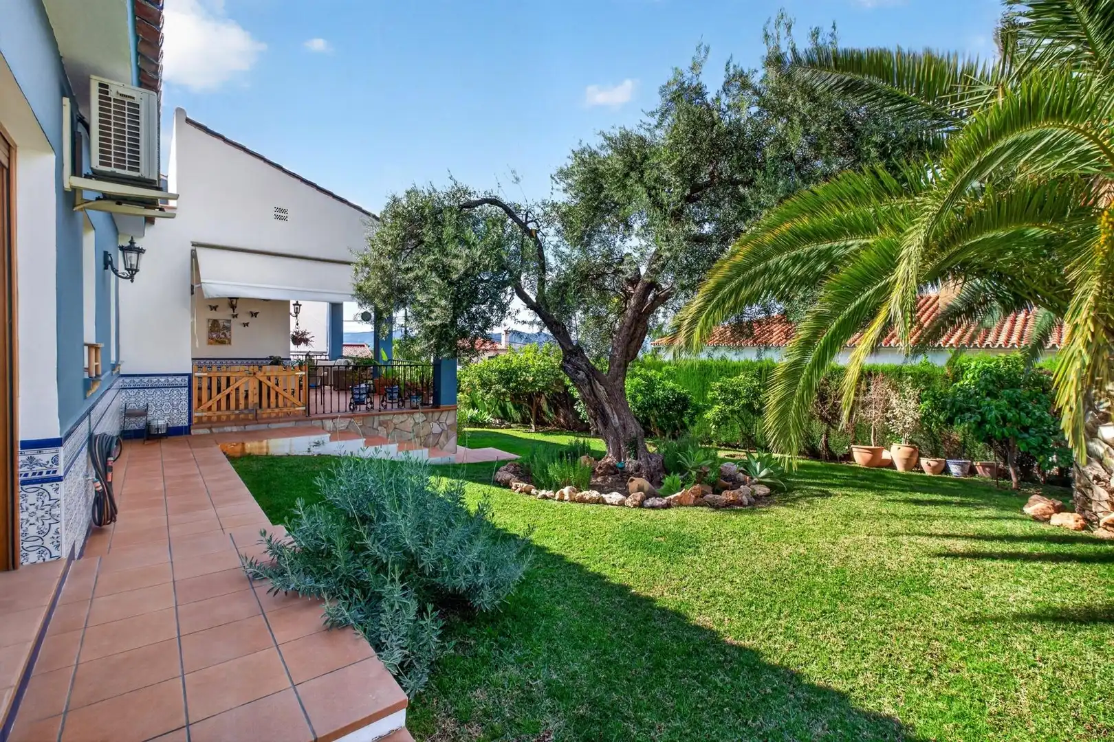 Terrassa de Casa o xalet en venda en Alhaurín de la Torre amb Aire condicionat, Calefacció i Jardí privat