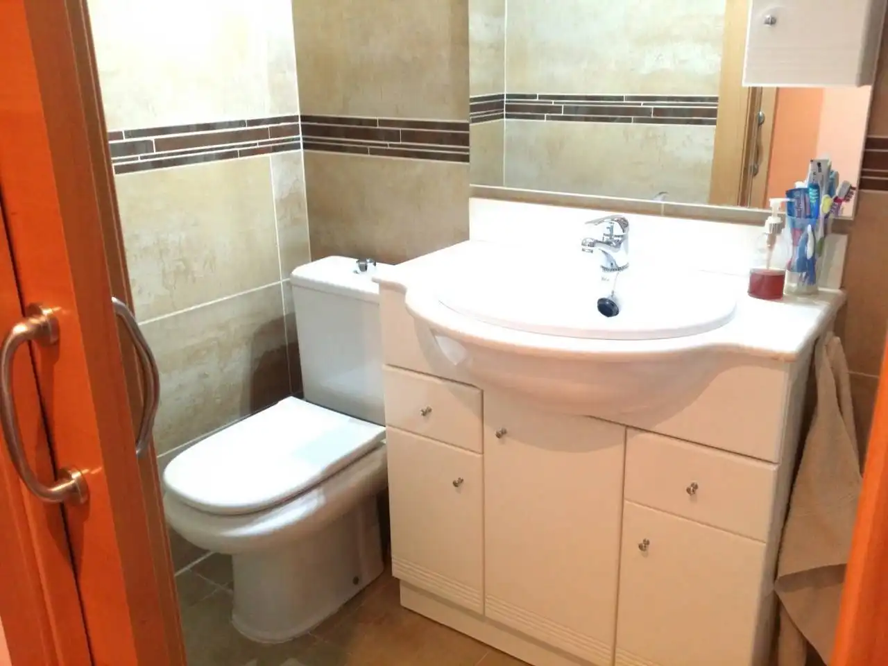 Bathroom of Flat for sale in Terrassa