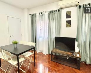 Exterior view of Flat to rent in  Madrid Capital  with Air Conditioner, Heating and Furnished