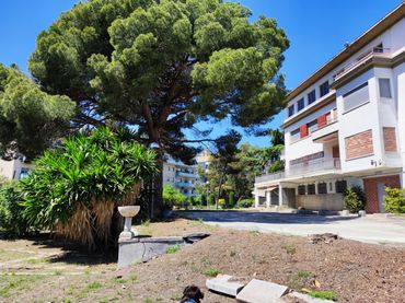 Terreny residencial en venda a Ronda Mossèn Jacint Verdaguer
