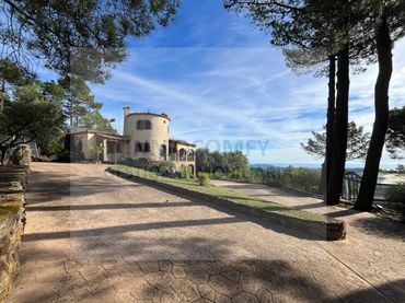Casa en venda a Camino De Can Ribot