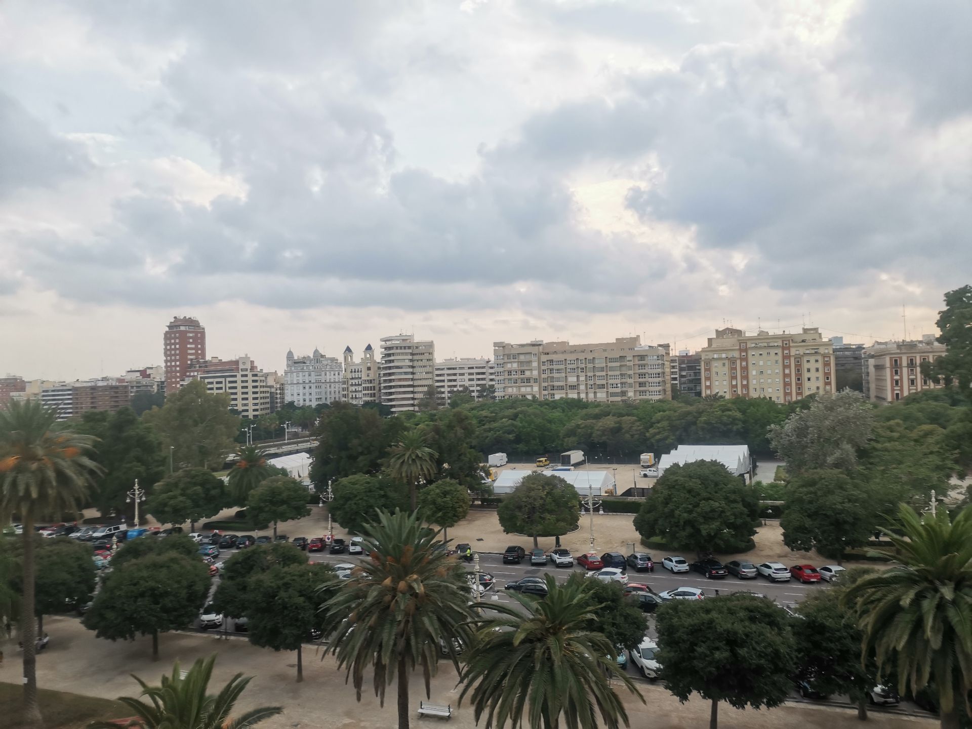 Exterior view of Flat to rent in  Valencia Capital  with Air Conditioner, Heating and Furnished