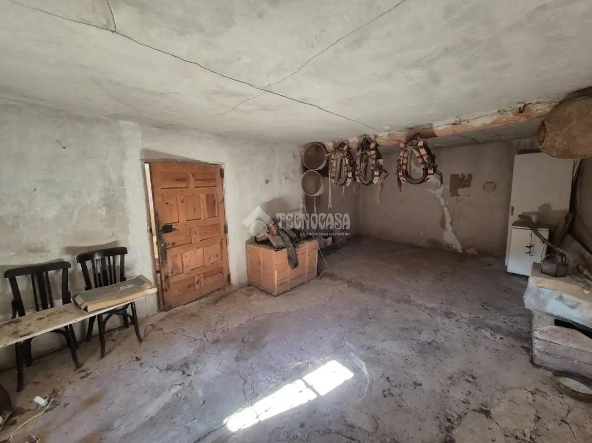 Finca rústica en venda en Sigüenza amb Calefacció i Moblat
