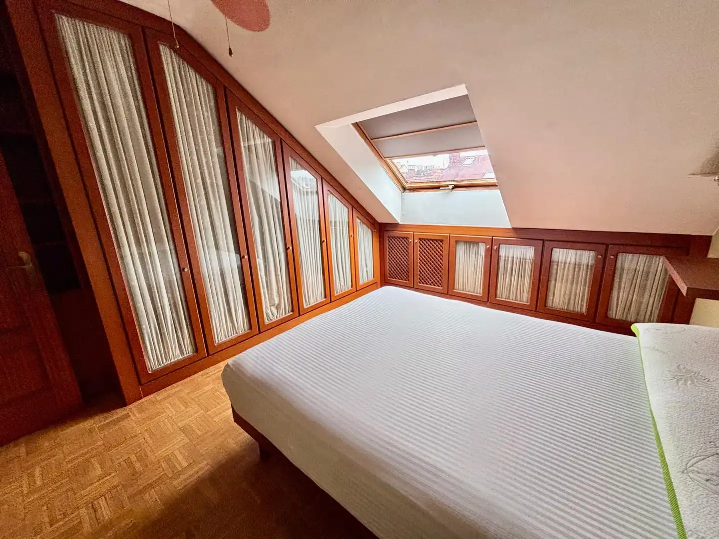 Schlafzimmer von Maisonette zum Verkauf in Gijón  mit Heizung, Parkett und Abstellraum
