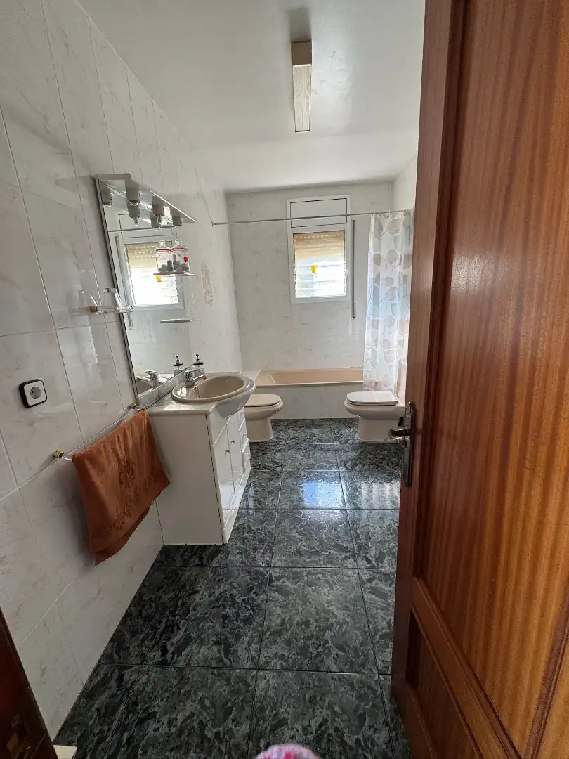 Bany de Casa o xalet en venda en Corbera de Llobregat amb Jardí privat, Balcó i Alarma