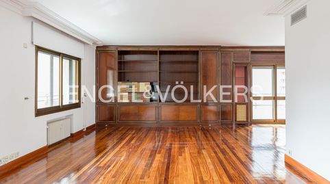 Foto 5 de Pis de lloguer a Nueva España, Madrid Capital