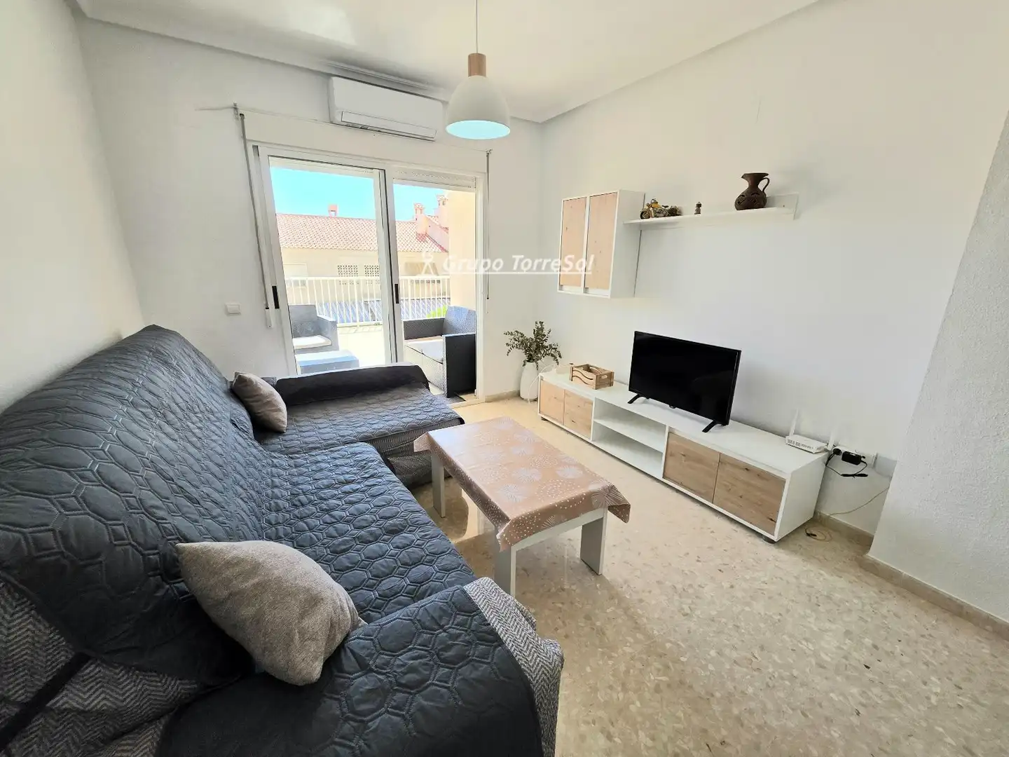 Living room of Flat for sale in Elche / Elx  with Air Conditioner, Heating and Terrace