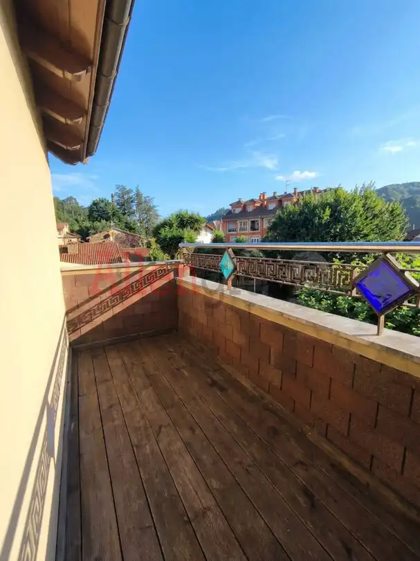 Terraza de Piso en venta en Mieres (Asturias) con Calefacción, Terraza y Balcón