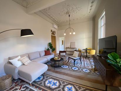 Sala d'estar de Pis per a compartir en  Barcelona Capital amb Aire condicionat