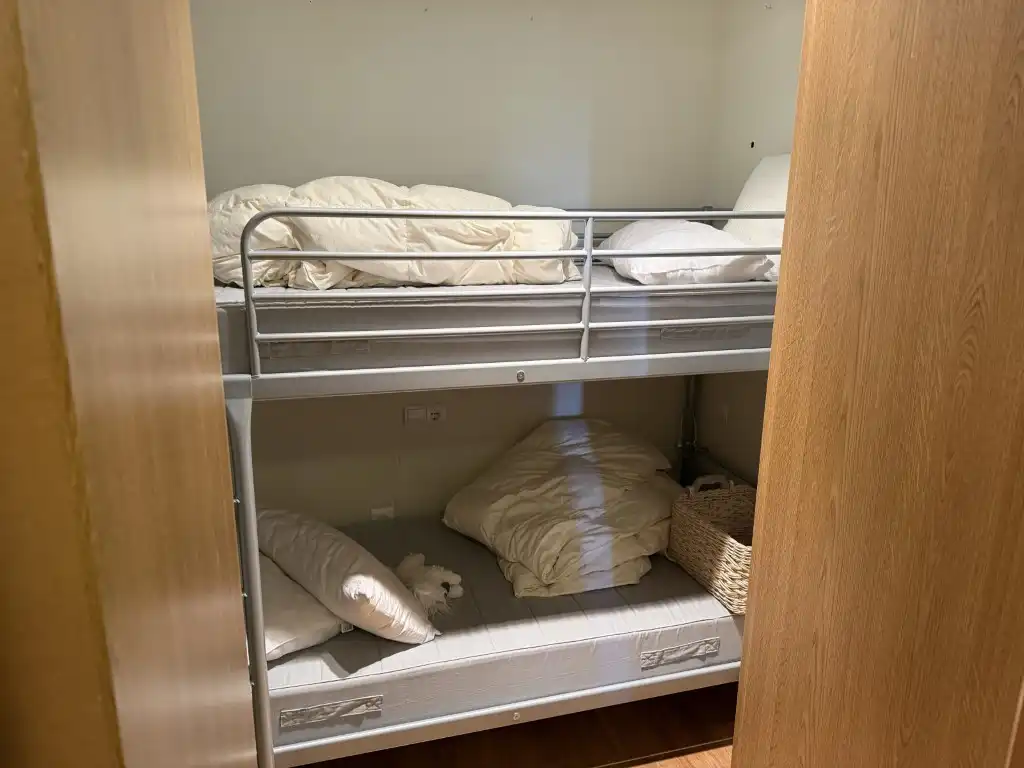 Dormitori de Apartament en venda en Sierra Nevada amb Piscina
