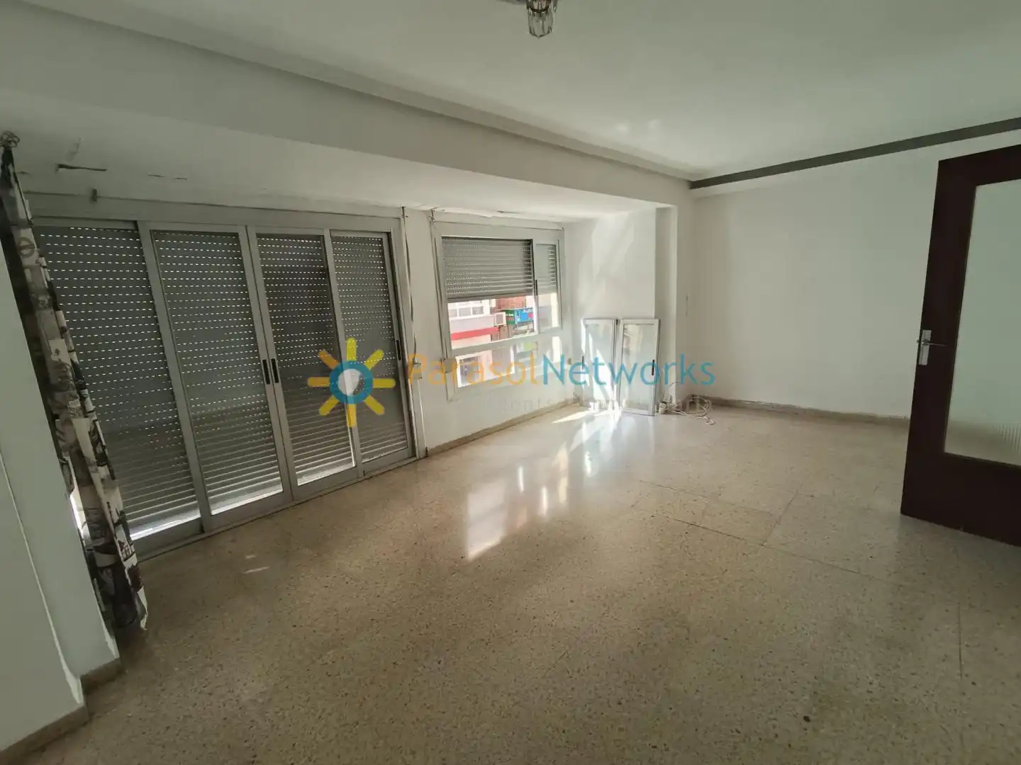 Wohnung zum Verkauf in Oliva mit Ofen