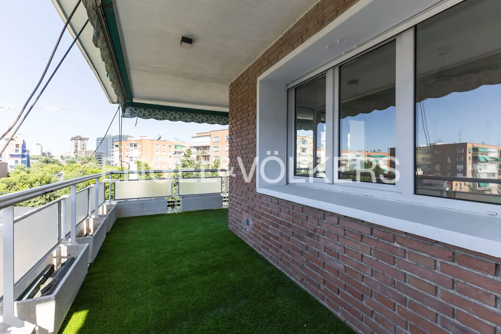 Terrace of Flat for rent in Madrid  with Air Conditioner, Heating and Parquet flooring