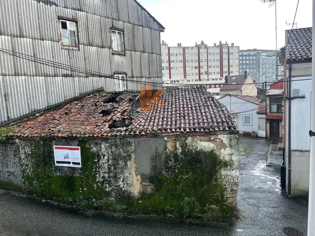Exterior view of Buildings for sale in Santiago de Compostela 