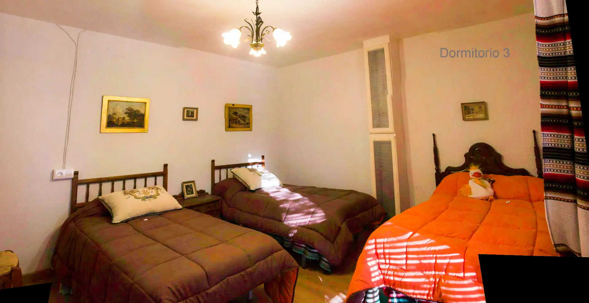 Dormitori de Casa o xalet en venda en Cuevas del Campo amb Moblat, Forn i TV