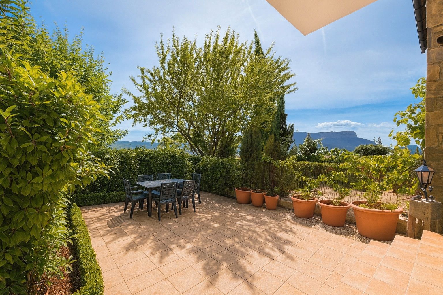 Terrassa de Casa adosada en venda en Jaca amb Calefacció, Jardí privat i Parquet